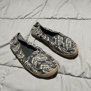Sanuk Funky Fiona Sidewalk Surfer Flats Gray Zig Zag Canvas Shoes Womens Size 10
